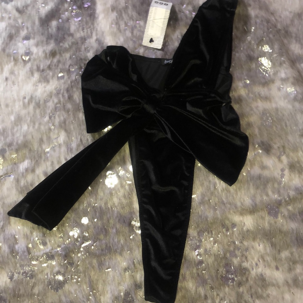 Imitate velvet one piece.